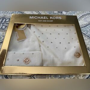Michael Kors White Hat and Scarf Set new in box one size.